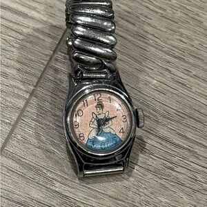Vintage Child's Cinderella Wind-Up Watch (doesn't run;
broken band)